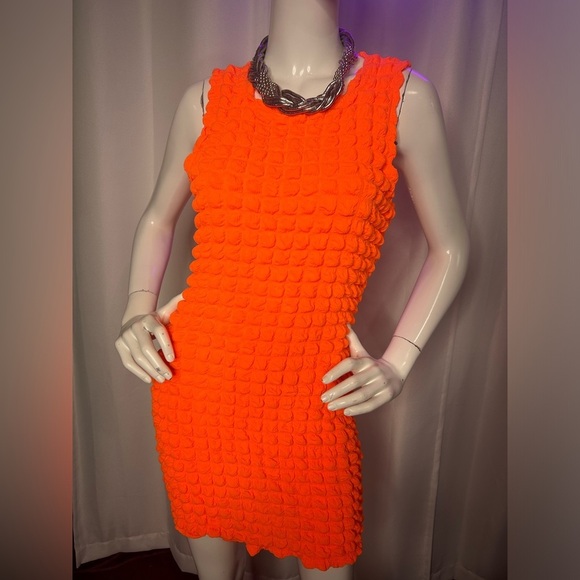 NWT Bubble Jersey Sleeveless Mini Dress - Picture 3 of 6